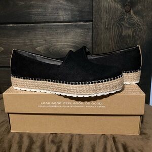 Dr Scholls brand, size 9, new in box, Black Espadrille Loafers